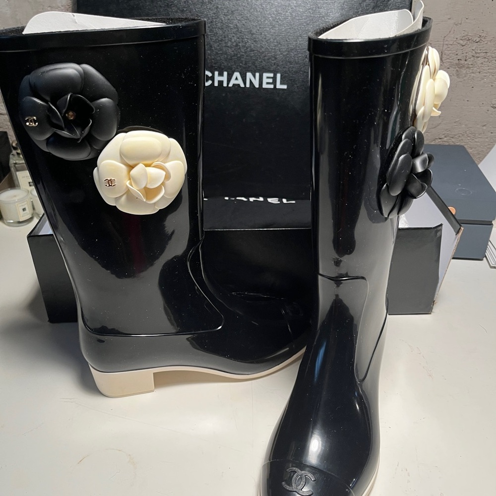 CHANEL Black and Cream Floral Women's Boots